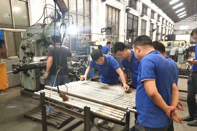 上海宇康现代农业发展有限公司每周对各个工序进行质量监督检验的现场。
