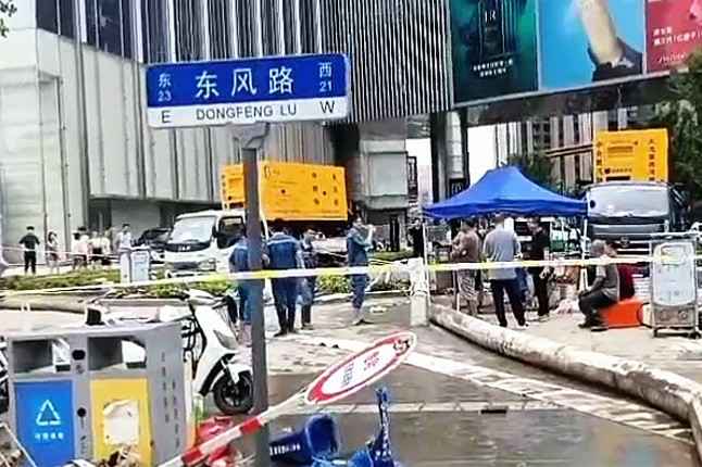 上海宇康现代农业发展有限公司排涝突击队在排涝现场